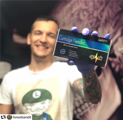 Il tatuatore parla per SPARK