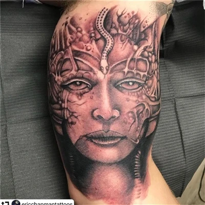 Un altro paesaggio nei tatuaggi
