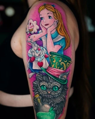 I tatuaggi colorati guadagnano popolarità