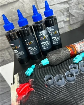 Mercato emergente degli accessori per tatuaggi