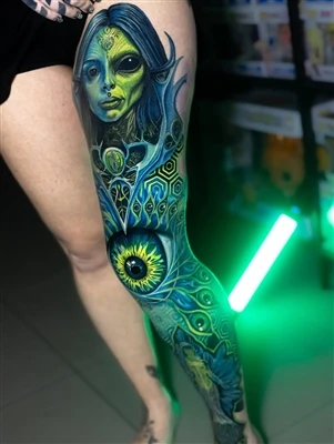 L'inchiostro per tatuaggi SPARK dà potere a opere d'arte straordinarie: la ri...