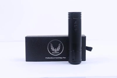 La più recente penna professionale per macchinetta per tatuaggi Blackbird wireless